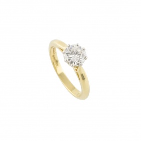 Yellow Gold?Diamond Engagement Ring